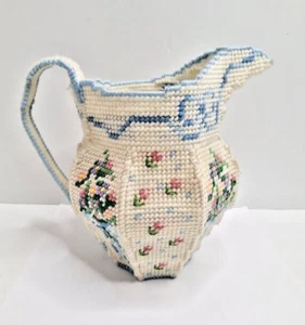 Nadelspitze auf Kunststoff Canva Krug Vase Floral Cottagecore Vintage Wohndeko - Bild 1 von 10