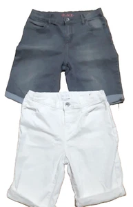 Children's Place Lot of 2 Girl's Size 12 Shorts Adj. Waist Cuffed Hem Gray/White - Picture 1 of 19