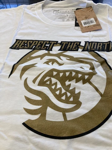 MENS Mitchell & Ness TORONTO RAPTORS RESPECT THE NORTH HWC Shirt L  WHITE NWT Cover