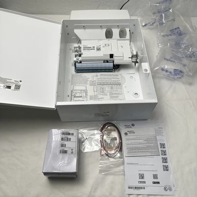 DSC - IQPRO19M- IQ Pro Metal Cabinet, Verizon, PowerG 915 MHz - Image 1 of 4