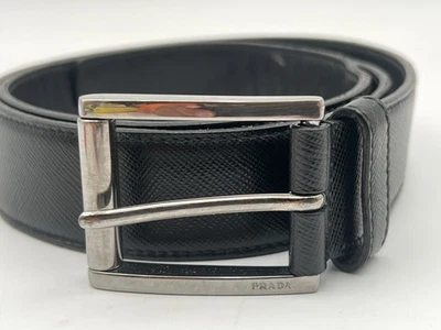 Cinturón de vestir de lujo PRADA de cuero negro liso con hebilla plateada para hombre - talla 36 Foto 1 de 4