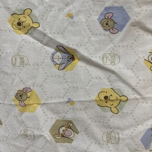 Disney Fitted Crib Sheet Winnie The Pooh And Friends - Picture 1 of 5