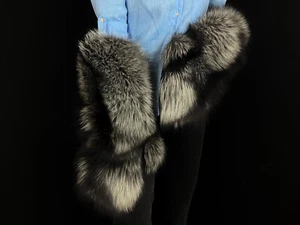 Silver fox fur mittens with wool lining. S/M or L/XL - Picture 1 of 3