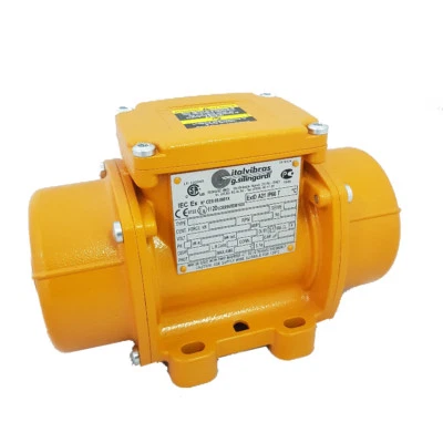 VIBTEC VIBRATOR MOTOR MVSI3/200-S02 3 PHASE 0.18KW 3000RPM VIBRATECHNIQUES  - Image 1 of 4