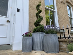Set Of 3 Galvanised Tub Planters Large Metal Round Ribbed Dolly Garden Drum Pots - Picture 1 of 3
