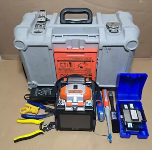 Sumitomo TYP-72C HD Core Aligning Fusion Splicer mit FC-6S Cleaver 4300 Arc - Bild 1 von 6