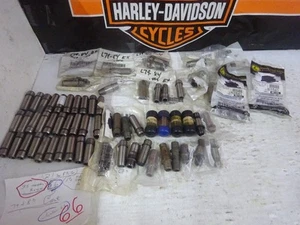 Harley BIG TWIN'S 74" & 80" LARGE ASSORTMENT 66 Rpl ROWE/OTHER CAST VALVE GUIDES - Foto 1 di 13