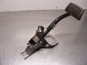 Pastilla de pedal de freno Hyundai Elantra 11 12 13 14 15 16 - Imagen 1 de 3