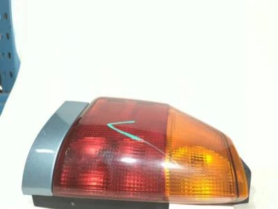 Conjunto de luz trasera izquierda usada se adapta a: 2006 GMC Envoy izquierda grado A Foto 1 de 4