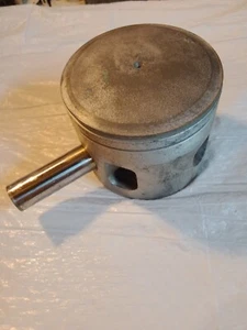 OMC Johnson Evinrude 386257 .020 Piston & Pin, 319220 NOS Genuine OEM Vintage - Imagen 1 de 4