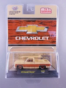 2022 M2 Machines Mijo Exclusives 1979 CHEVROLET SILVERADO 10 w/Surfboard 1:64 - Picture 1 of 6