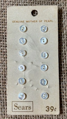 Pequeños botones de madreperla genuinos vintage Sears manualidades de costura lavables nuevos de Lote Antiguo Foto 1 de 4