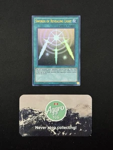 Espadas de Luz Reveladora - Yugioh YGLD-ENB17 1ª Edición Ultra Raro Casi Nuevo - Imagen 1 de 2