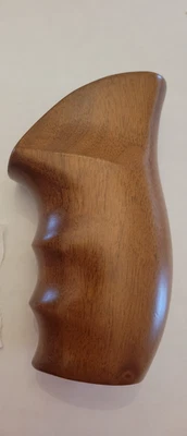 复古 Dan Wesson 平滑木质握把适用于大框架圆形唐型。 — 第 1/4 张图片