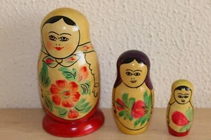 Juego de muñecas anidadoras matrioska de madera pintadas a mano rusas vintage - Imagen 1 de 6