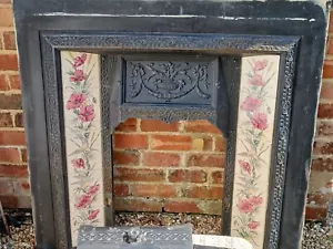Victoria Large Cast Iron Fire Surround With Hearth Tiled Cast Insert - Picture 1 of 3