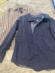 Boys 3T Long Sleeve Dress Button Up Shirts Set Of 2 - Picture 1 of 9