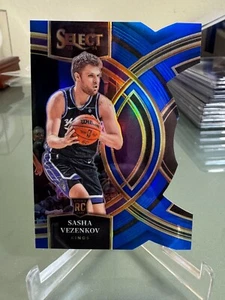 2023-24 Select SASHA VEZENKOV Premier Level Rookie Blue Die-Cut /249 RC Kings - Bild 1 von 2
