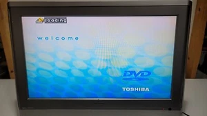 TOSHIBA 23HLV85 20" TV/DVD Combo 2005 Theaterwide HD Retro Gaming/Computer/HDMI  - Picture 1 of 9