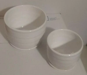 DCO2512WHT MYGIFT WHITE 2 PIECE NESTING GLAZED PLANTERS WITH ATTACHED SAUCERS B7 - Picture 1 of 3