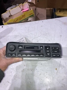2000-2002RANGE ROVER OEM FRONT CASSETTE PLAYER RADIO STEREO AMR6285 OEM - Bild 1 von 7