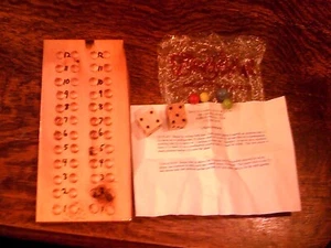 Primitives Brettspiel aus Holz, "Challenger", (neu, aus einem Dollywood-Shop, 2016) - Bild 1 von 9