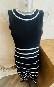 Comma Strick Kleid NEU Gr. 36 schwarz/weiß Neu Ohne Etikett - Bild 1 von 8