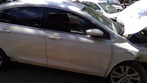 Passenger Tail Light Sedan Lid Mounted Fits 15-17 200 725739 - Picture 1 of 12