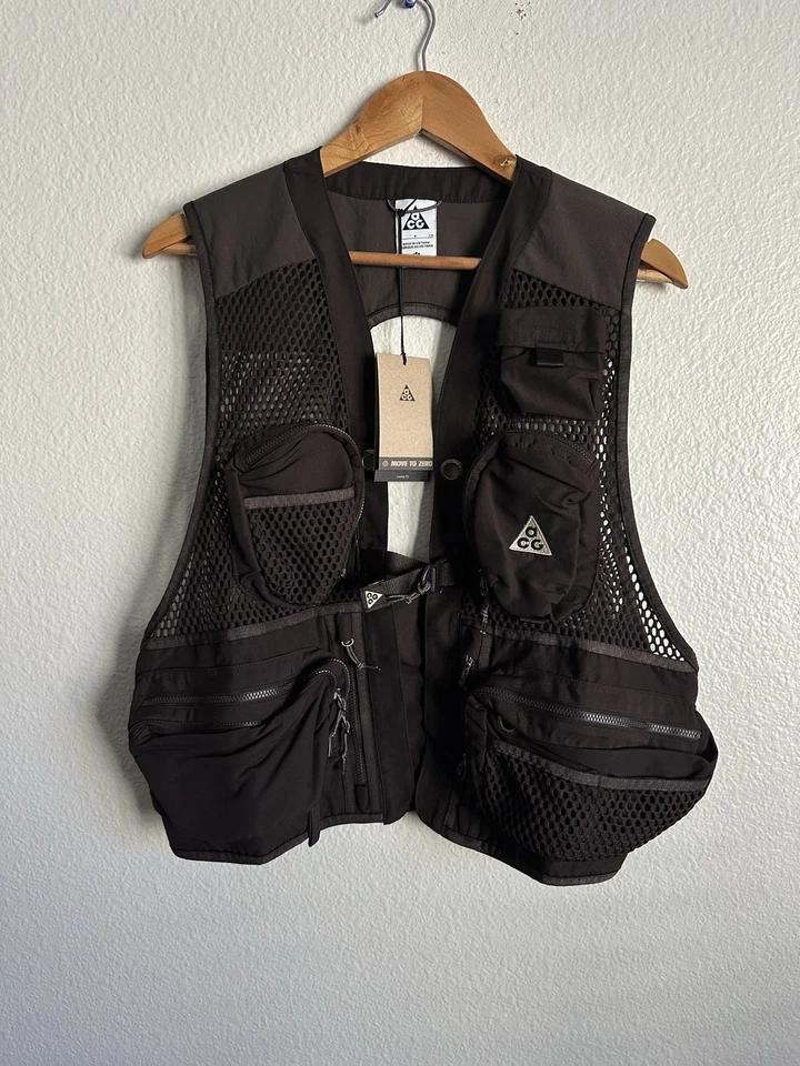 Nike ACG Buttles Hiking Athletic Vest Jacket Running Brown DN3919 Size Small - Image 1 of 4