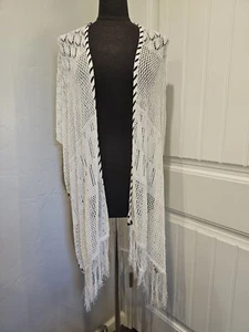NWT POL Crochet Wrap Shawl White with Black Trim MEDIUM - Picture 1 of 5