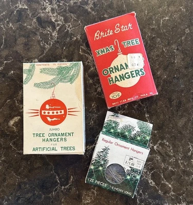 Cajas colgantes vintage Brite Star & Commodore árbol de Navidad adornos kitsch MCM Foto 1 de 3