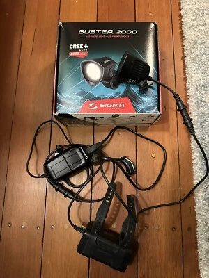 Sigma Sport Buster 2000 HL LED Helm Lampe - Bild 1 von 2