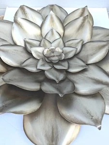 Metal Magnolia Flower Sculpture Wall Art Deco 3D X Large Farmhouse Cottage Core  - Imagen 1 de 6