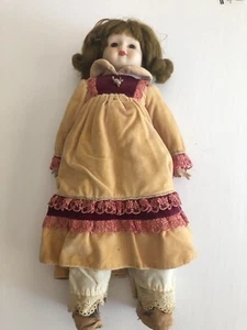 Muñeca musical Victoria Impex Wind Up It’s A Small World de colección - Imagen 1 de 11