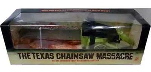 THE TEXAS CHAINSAW MASSACRE (1974) CHAINSAW PROP WITH SOUND LEATHERFACE NEW - Picture 1 of 8