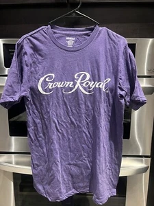 Crown Royal Promotional T Shirt Mens Large Liquor Purple Whiskey Bourbon Size M - Picture 1 of 1