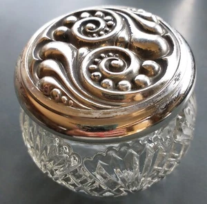 VINTAGE AVON GLASS VANITY CREAM JAR w/ ORNATE SILVERTONE BEADED SWIRLED LID - Picture 1 of 5