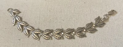 Sterling Silver Continuous Leaf Link Design Bracelet Etched Fits Sz 7.5” - Image 1 of 4