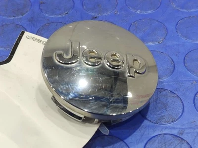 Tapa central de rueda de aleación cromada Jeep para brújula Cherokee Wrangler OEM 1LB77TRMAC Foto 1 de 4