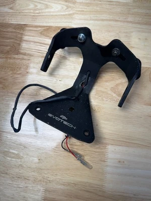 Aprilia Tuono V4R Evotech 2012 guardabarros eliminador Foto 1 de 3