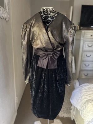 ESCADA Couture velvet black Gold cocktail evening dress size 36 6 Xs - Image 1 of 4
