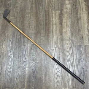 Antique Vintage Wright & Ditson LH Mashie Original Wood Shaft & Grip Golf Club - Picture 1 of 7