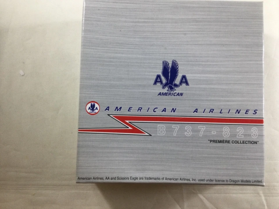 Литой металлический авиалайнер Dragon Wings 55245 1:400 American Airlines Boeing 737-823 - Изображение 1 из 1