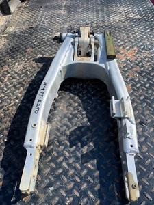 1999 Yamaha TTR 250 Dirt Bike Rear Swing arm 5GF-22110-00-00 Fast Ship - Picture 1 of 10