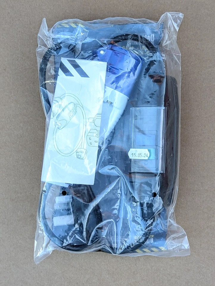 DEFENDER 13A PLUG TO 16A COUPLER WITH IN-LINE RCD E11085C - Image 1 of 1