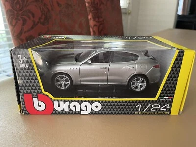 Burago Maserati Levante Plata 1/24 Nuevo en Caja Diecast Car Collection Foto 1 de 4