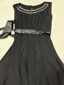 Hanni Petite Cocktailkleid Small Jewel Gem Neckline schwarz - Bild 1 von 6