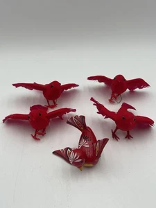 Juego 4 Adornos Navideños Vintage Pájaros Rojos Colas Pluma 1 Madera Pintada a Mano - Imagen 1 de 6