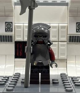 LEGO Uruk-hai Herr der Ringe Minifigur lor008 Helms Tiefe 9474 - Bild 1 von 4