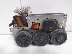 ORIGINAL POSTWAR LIONEL 2035-100 O GAUGE MOTOR w/REVERSE UNIT TESTED WORKS GOOD - Picture 1 of 6